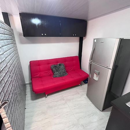 Edificio Santamarta Medellin Hotel Екстериор снимка