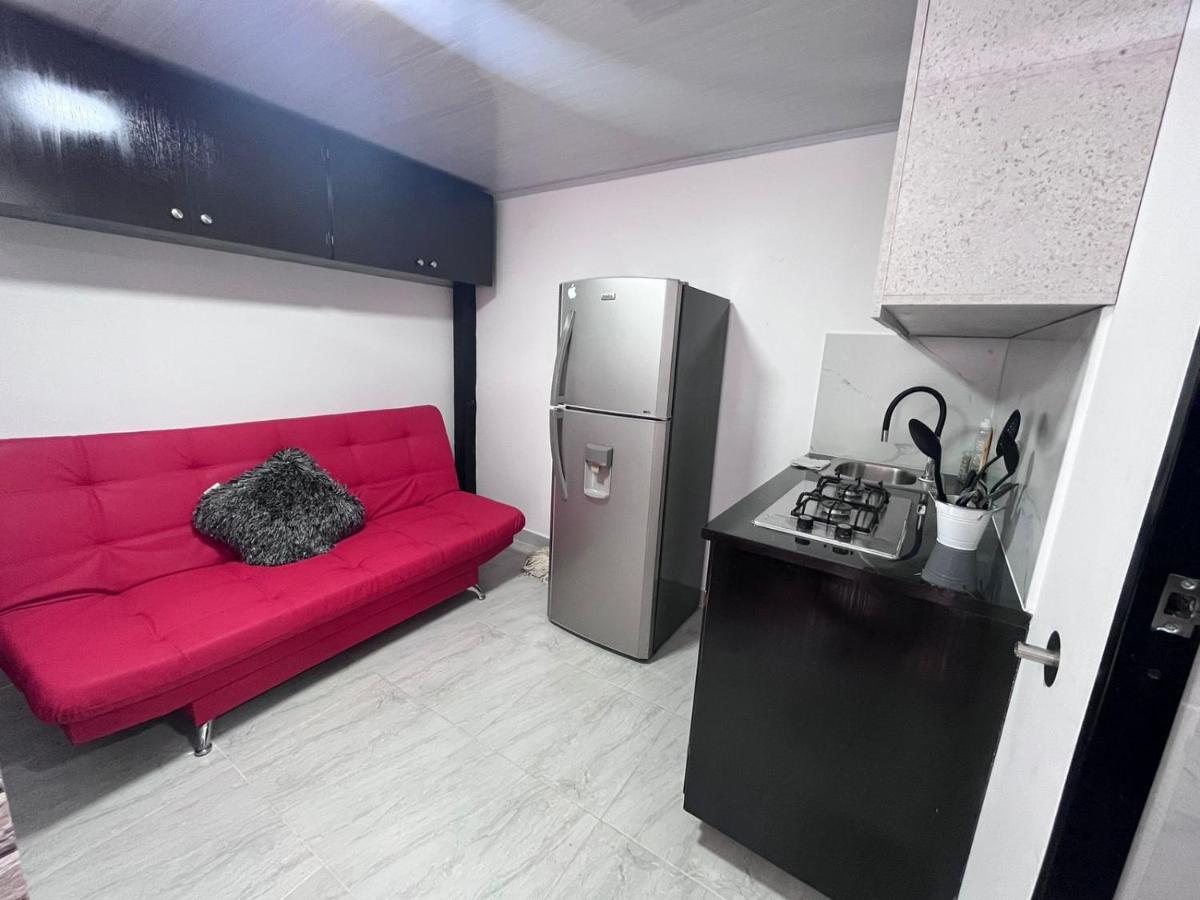Edificio Santamarta Medellin Hotel Екстериор снимка