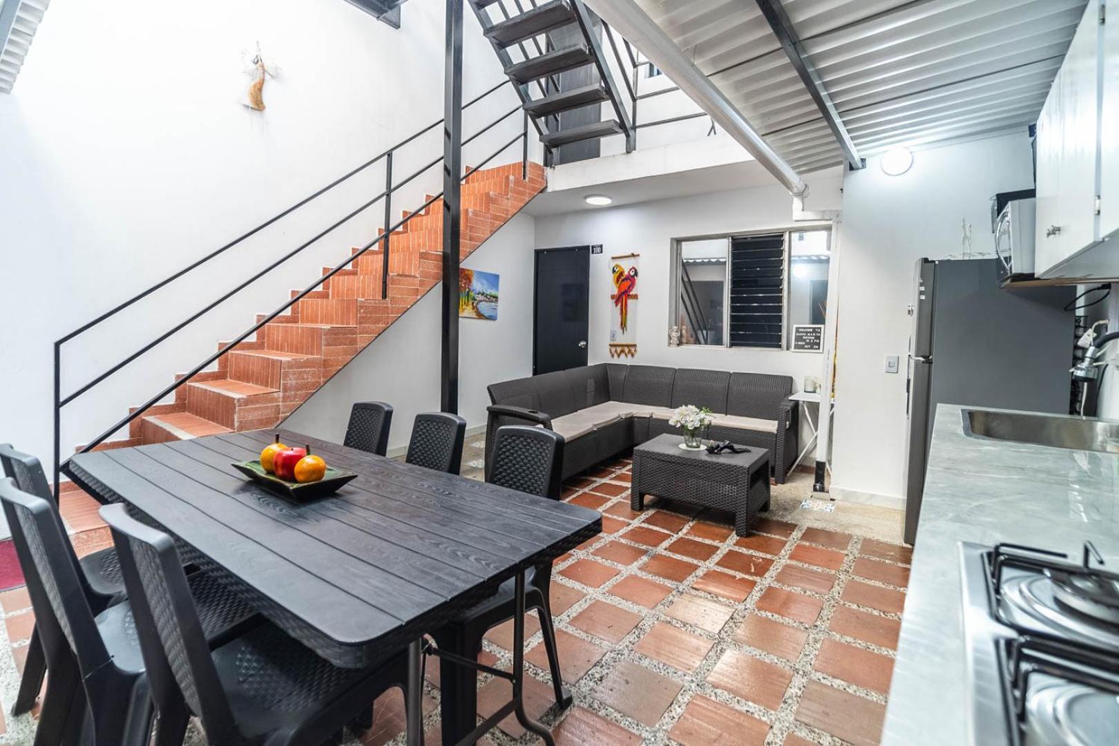 Edificio Santamarta Medellin Hotel Екстериор снимка