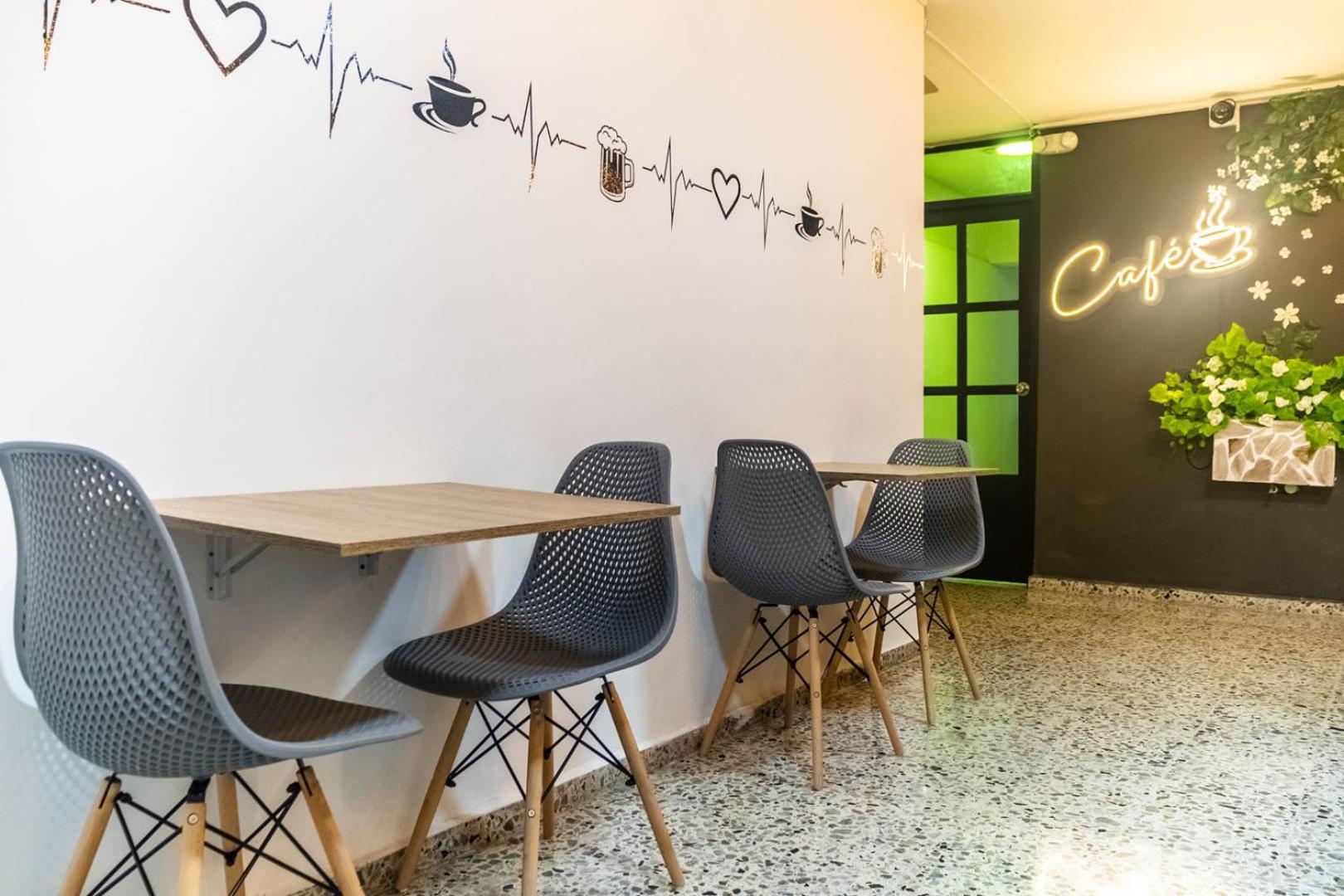 Edificio Santamarta Medellin Hotel Екстериор снимка