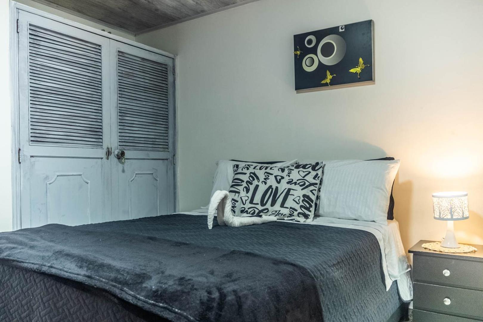 Edificio Santamarta Medellin Hotel Екстериор снимка